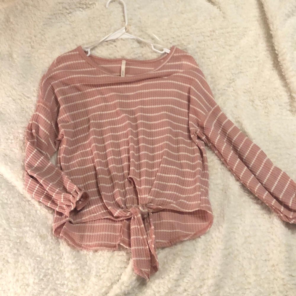 Striped puff sleeved shirt